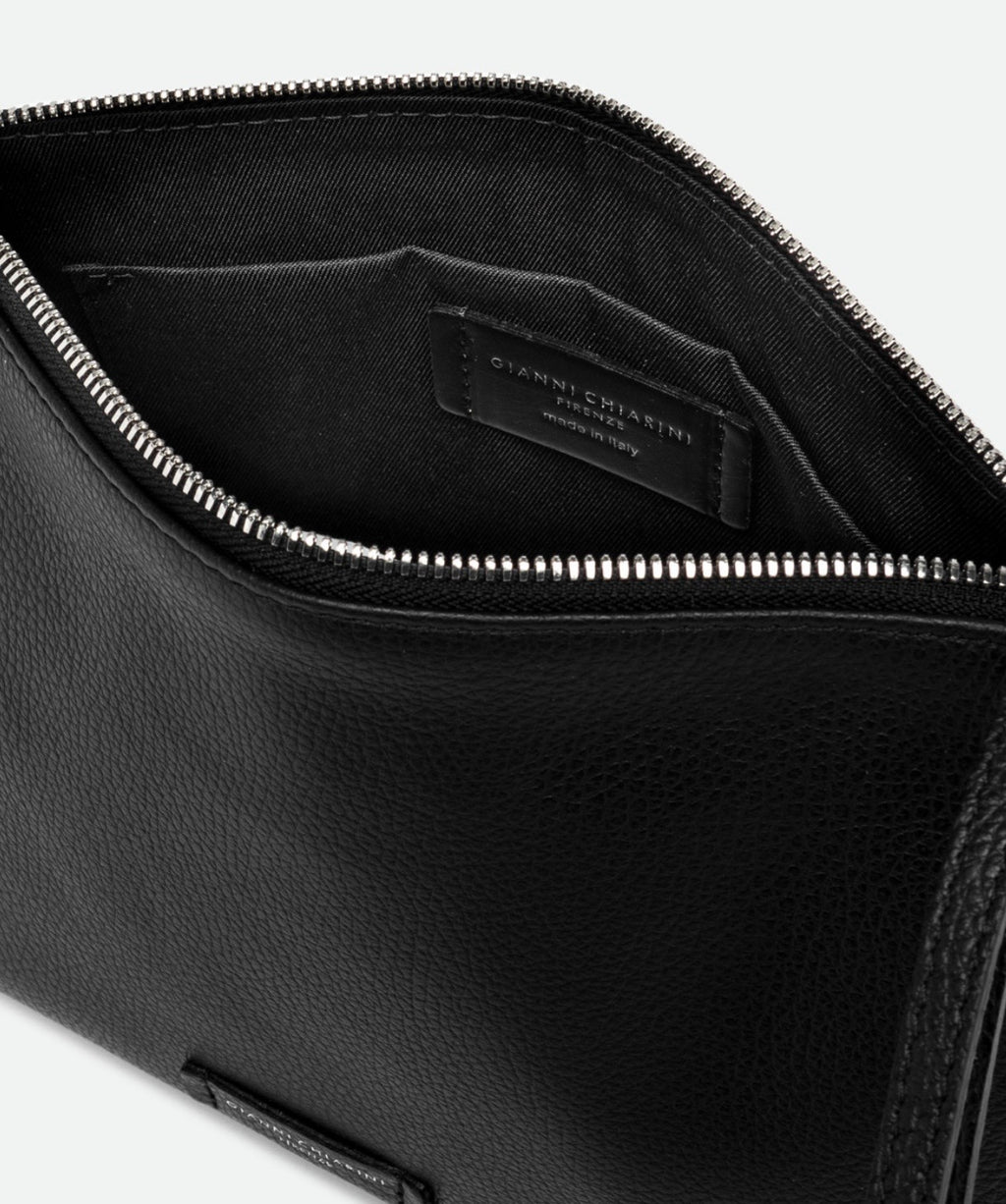 Nora Pouch