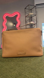 Nora Pouch